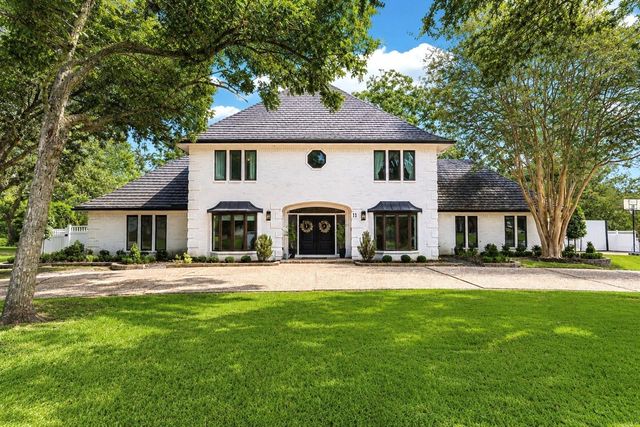 11 Haverford Lane, Friendswood, TX 77546