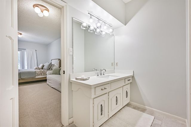 11 Haverford Lane, Friendswood, TX 77546