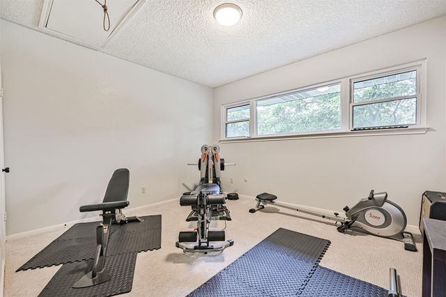 11 Haverford Lane, Friendswood, TX 77546