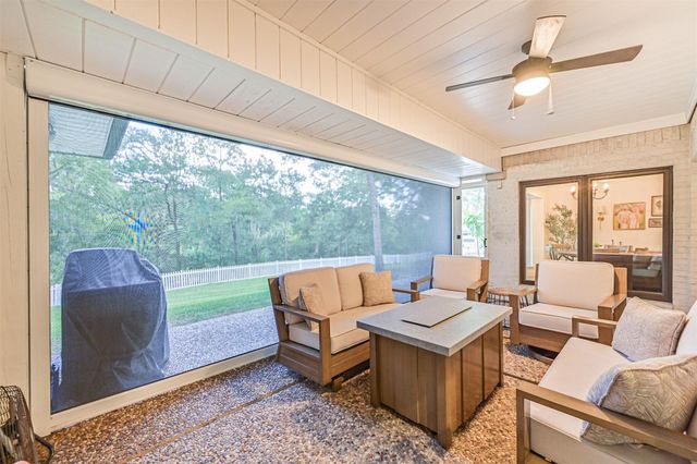 11 Haverford Lane, Friendswood, TX 77546