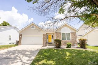 2825 Smokehouse Way, Belleville, IL 62221