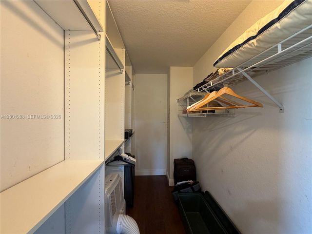 1816 Aspen Ln, Weston, FL 33327