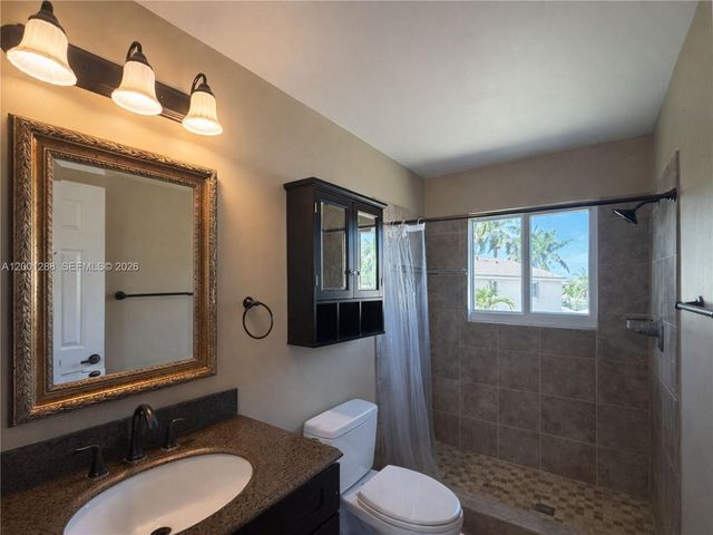 1816 Aspen Ln, Weston, FL 33327