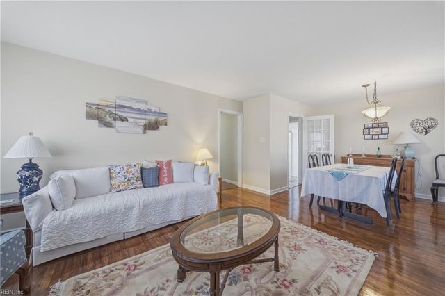 809 Seward LN, Virginia Beach, VA 23451