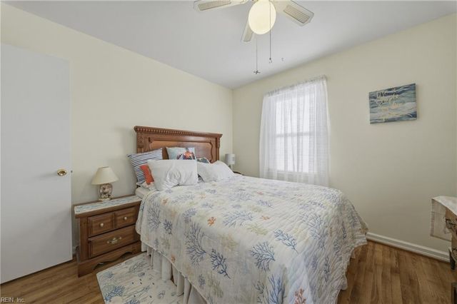 809 Seward LN, Virginia Beach, VA 23451