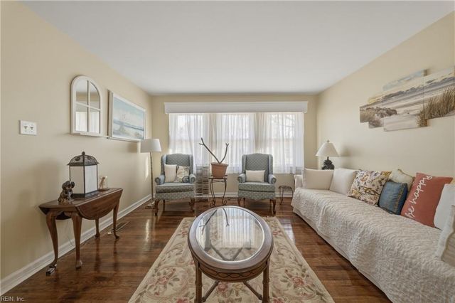 809 Seward LN, Virginia Beach, VA 23451