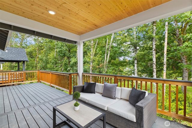 2968 Cedar View Way, Blaine, WA 98230