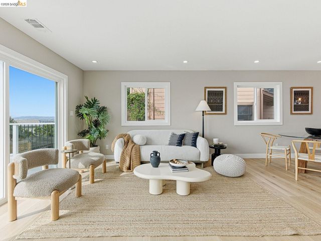 857 Balra Dr, El Cerrito, CA 94530