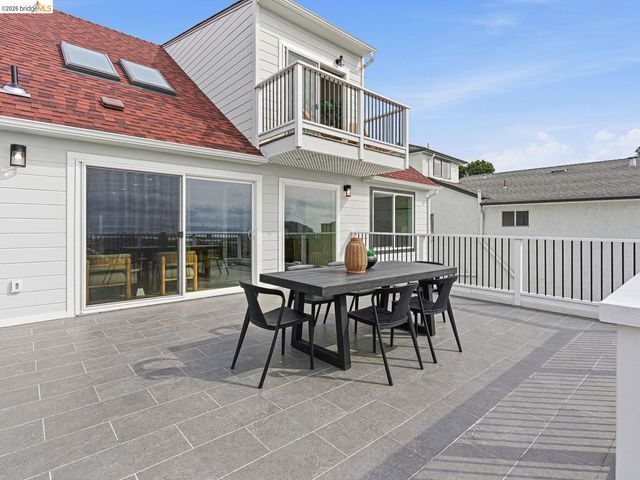 857 Balra Dr, El Cerrito, CA 94530