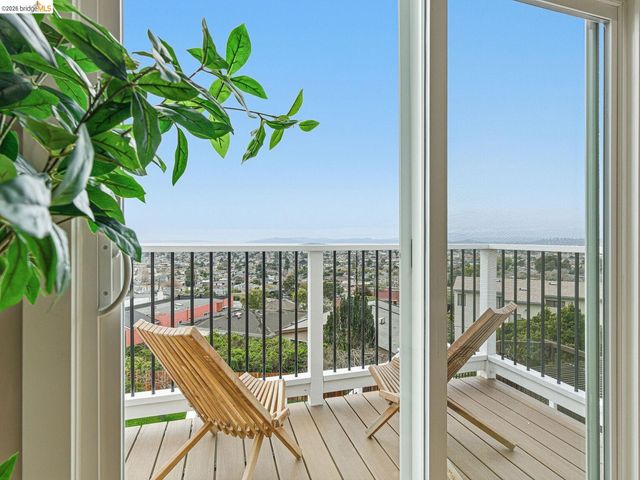 857 Balra Dr, El Cerrito, CA 94530