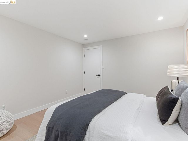 857 Balra Dr, El Cerrito, CA 94530