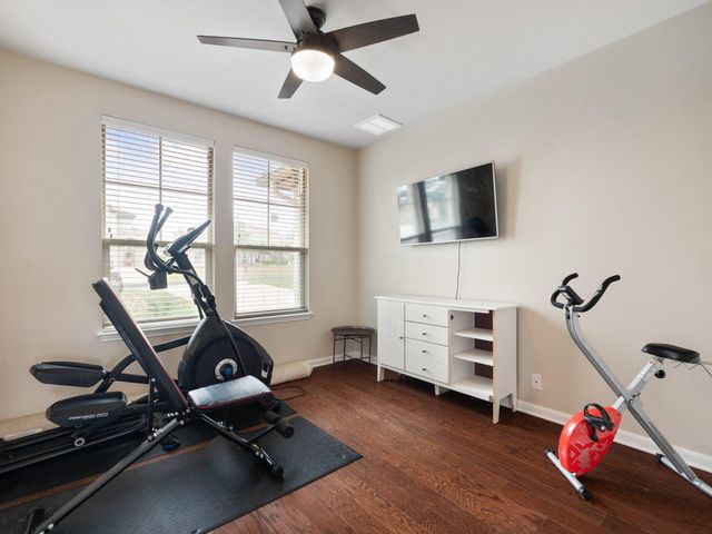 17903 Linkhill DR, Dripping Springs, TX 78620