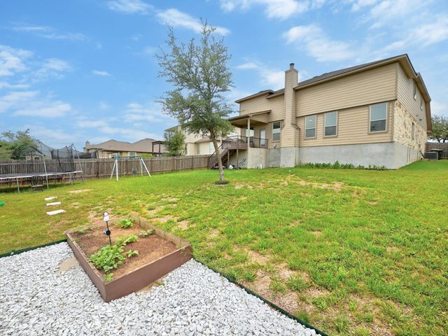 17903 Linkhill DR, Dripping Springs, TX 78620