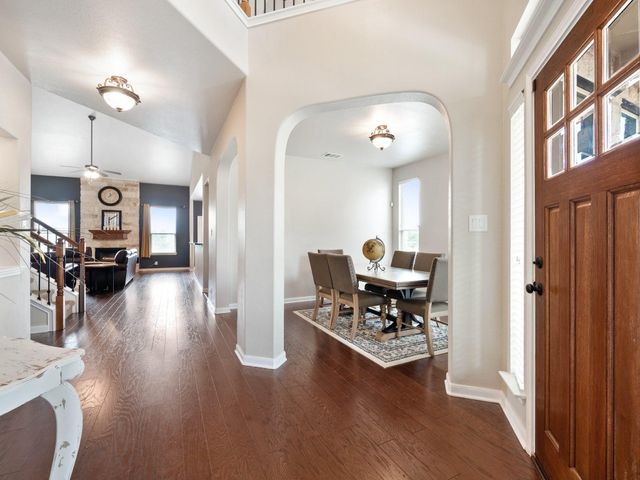 17903 Linkhill DR, Dripping Springs, TX 78620