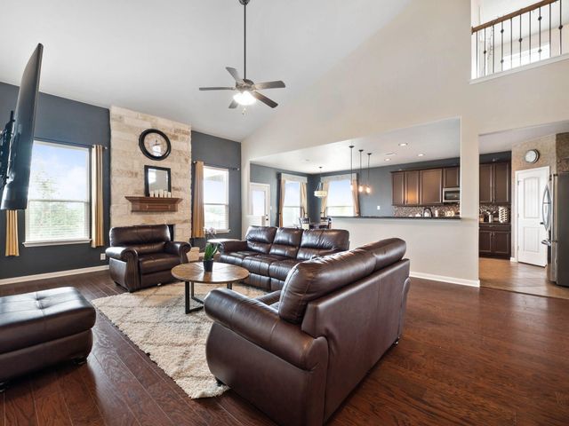 17903 Linkhill DR, Dripping Springs, TX 78620