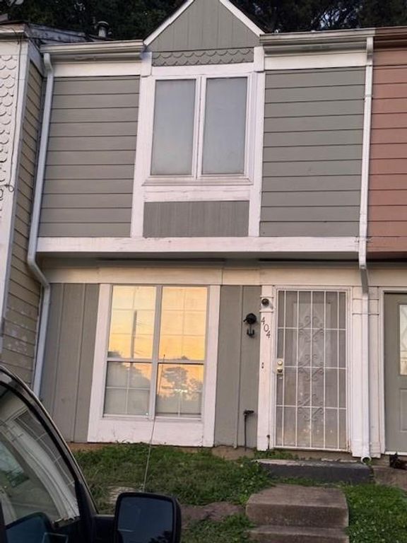 404 Prince Of Wales, Stone Mountain, GA 30083