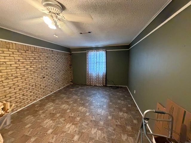 2315 Oakwood Road, Pine Bluff, AR 71603