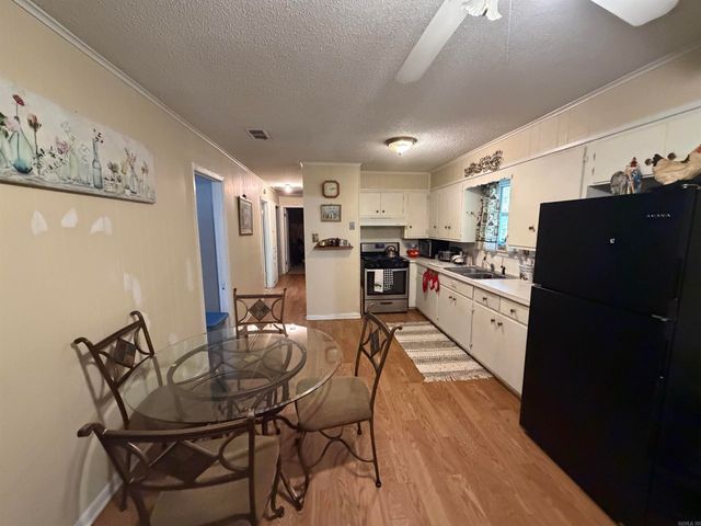 2315 Oakwood Road, Pine Bluff, AR 71603