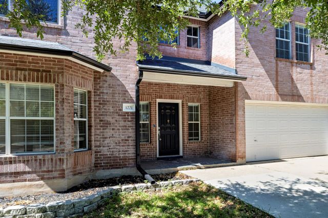 1221 Faber DR, Pflugerville, TX 78660