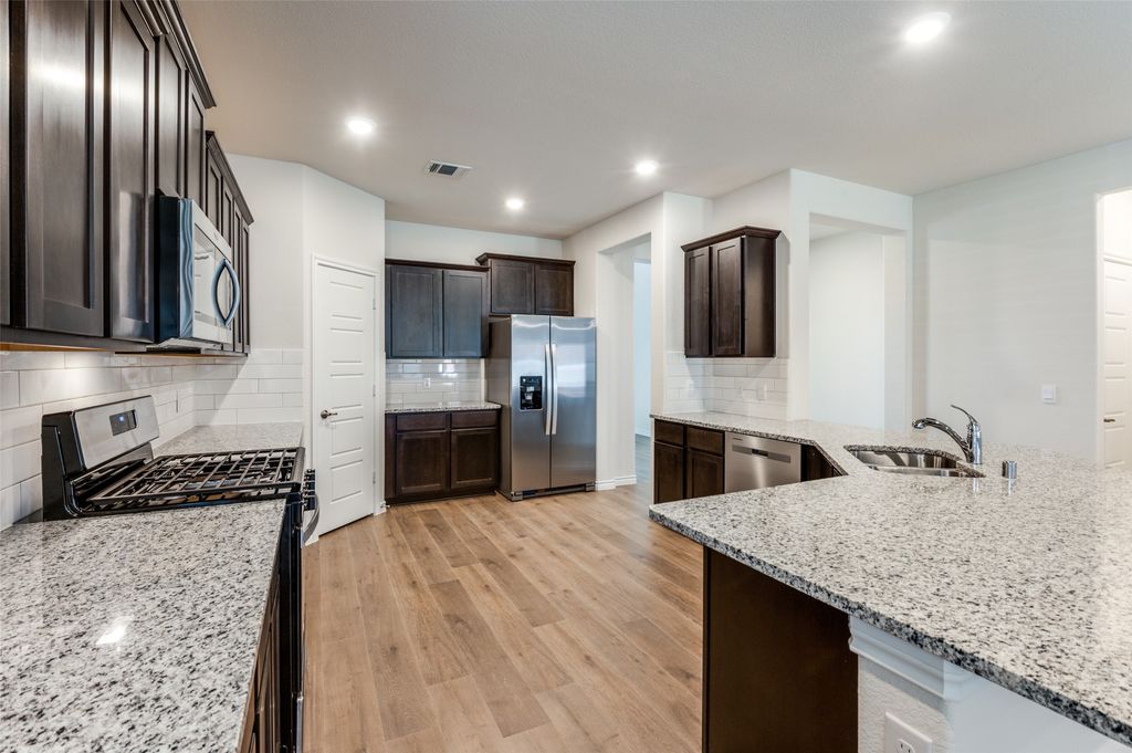 7221 Headingham Way, Mckinney, TX 75071