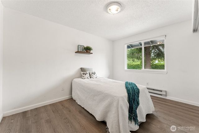 9008 Wildwood Avenue SW, Lakewood, WA 98498