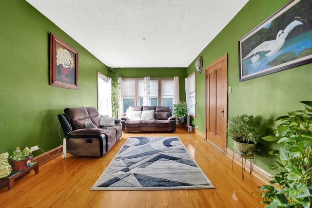 5355 S Fairfield Avenue, Chicago, IL 60632