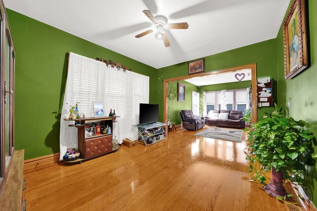 5355 S Fairfield Avenue, Chicago, IL 60632