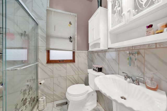 5355 S Fairfield Avenue, Chicago, IL 60632