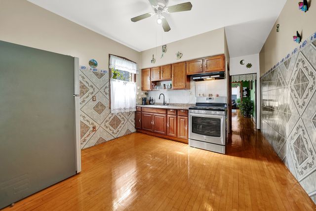 5355 S Fairfield Avenue, Chicago, IL 60632