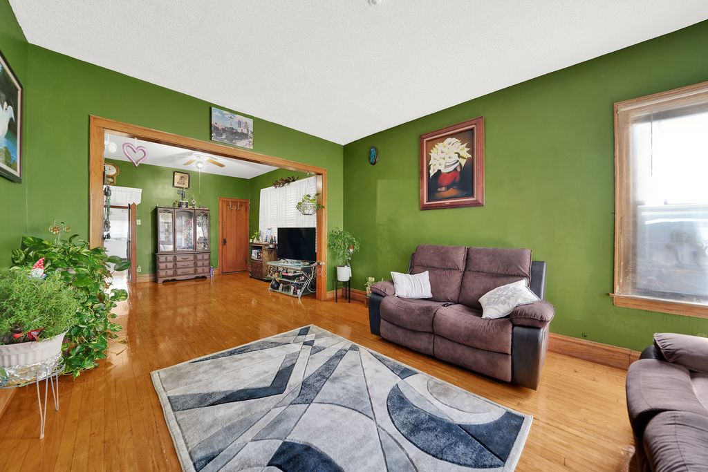 5355 S Fairfield Avenue, Chicago, IL 60632 — photo 4