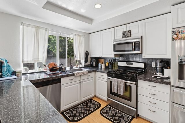2716 Zachman Way, Carmichael, CA 95608