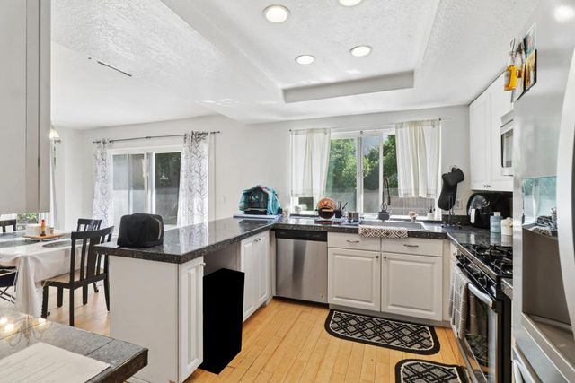 2716 Zachman Way, Carmichael, CA 95608