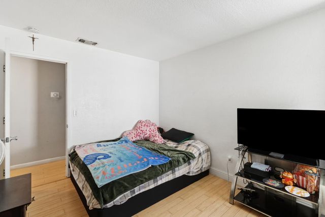 2716 Zachman Way, Carmichael, CA 95608