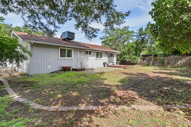 2716 Zachman Way, Carmichael, CA 95608