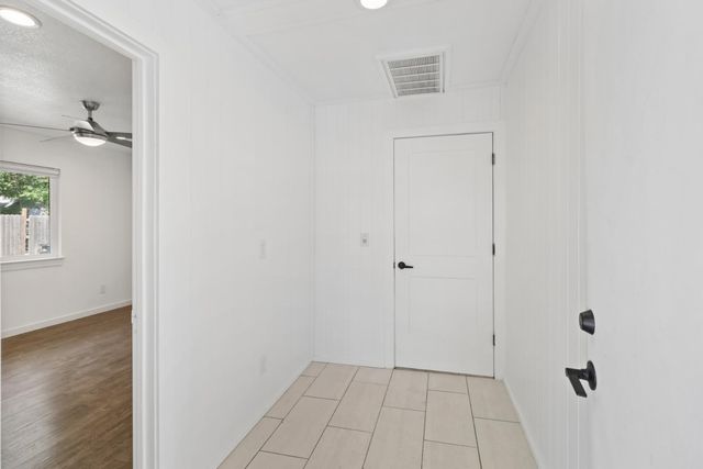 2716 Zachman Way, Carmichael, CA 95608
