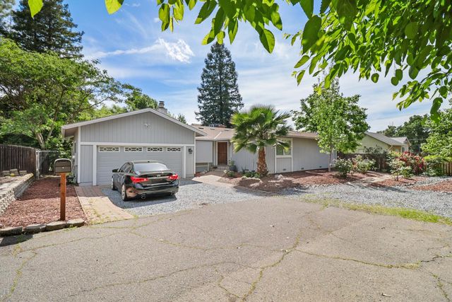 2716 Zachman Way, Carmichael, CA 95608