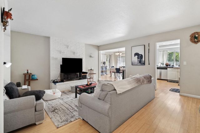 2716 Zachman Way, Carmichael, CA 95608