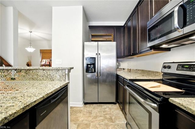5002 Glen Canyon DR, Virginia Beach, VA 23462