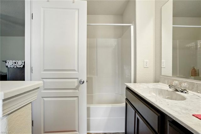 5002 Glen Canyon DR, Virginia Beach, VA 23462