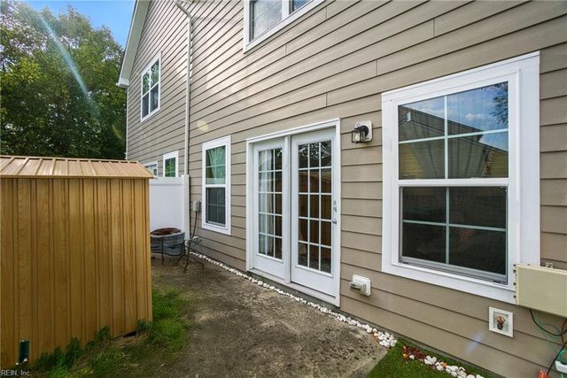 5002 Glen Canyon DR, Virginia Beach, VA 23462