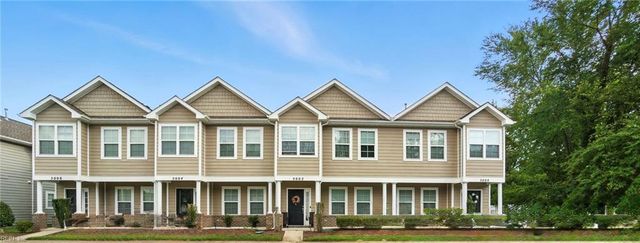 5002 Glen Canyon DR, Virginia Beach, VA 23462