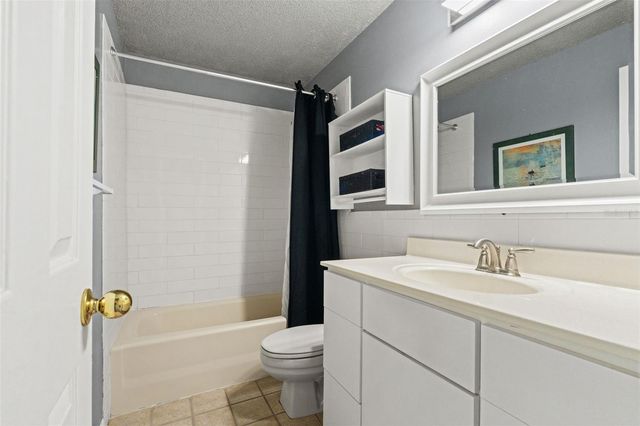 16105 CADBURY COURT, Tampa, FL 33647