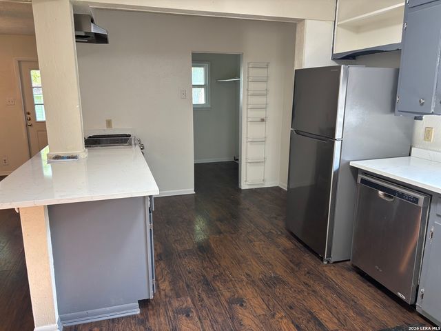 128 Corona, San Antonio, TX 78209