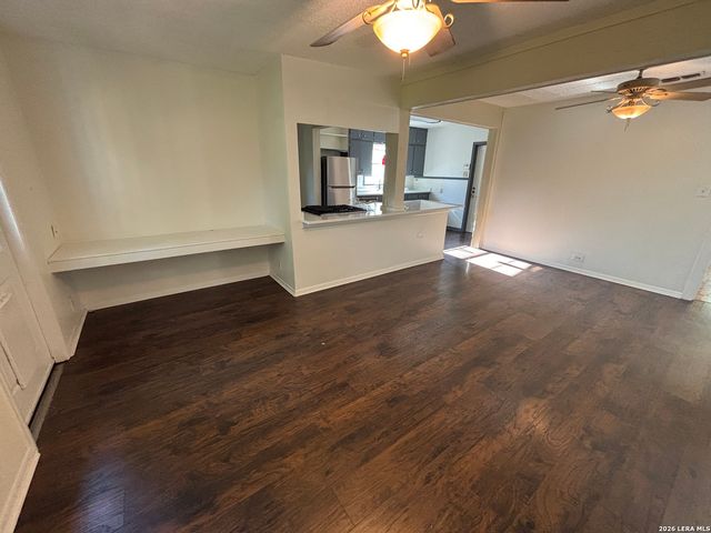 128 Corona, San Antonio, TX 78209