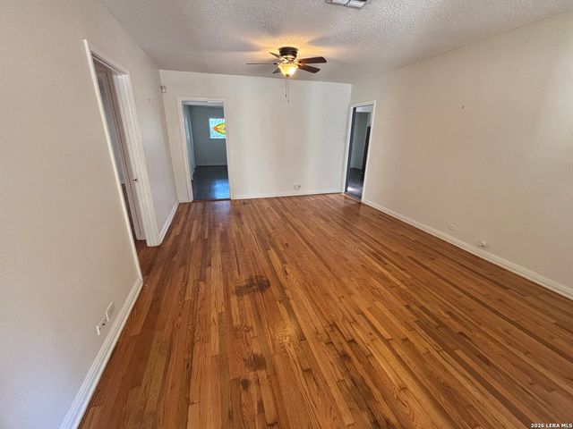 128 Corona, San Antonio, TX 78209
