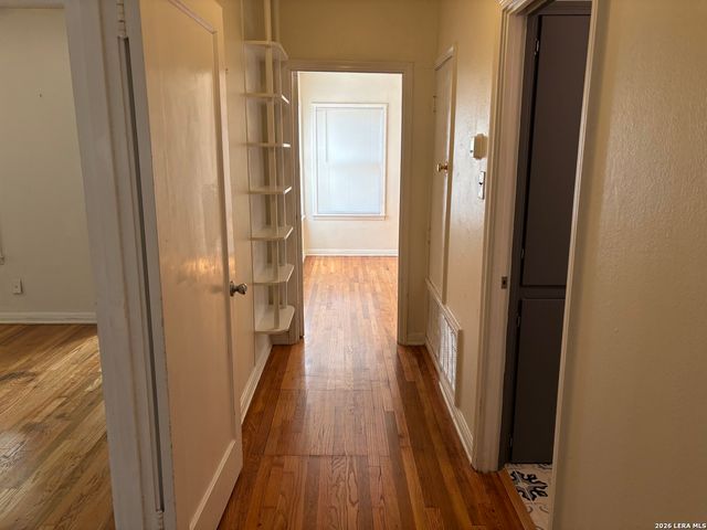 128 Corona, San Antonio, TX 78209