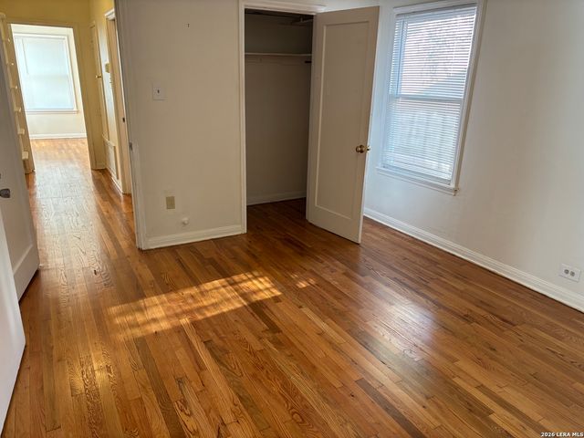 128 Corona, San Antonio, TX 78209