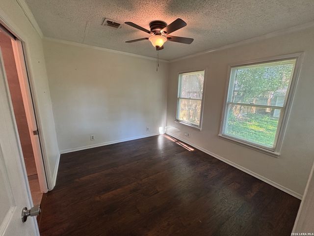 128 Corona, San Antonio, TX 78209