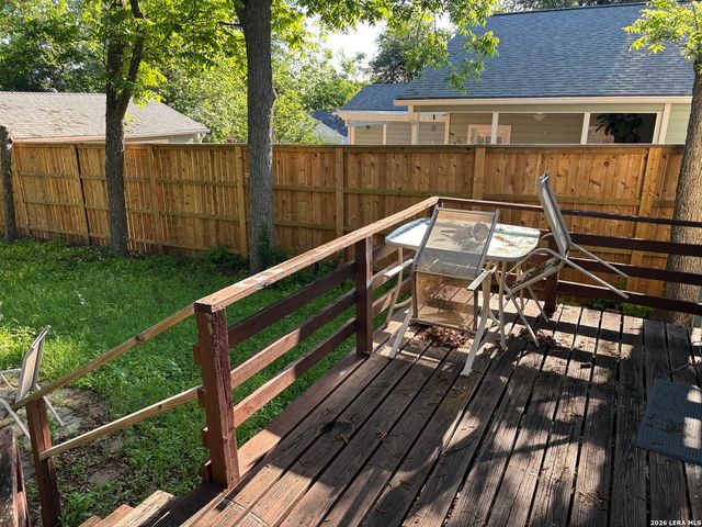 128 Corona, San Antonio, TX 78209
