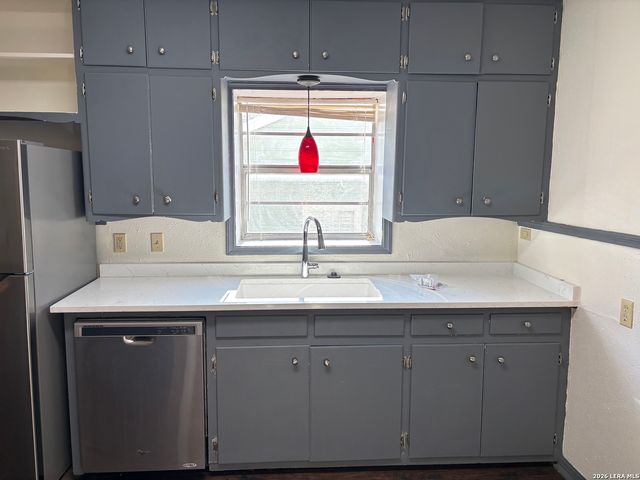 128 Corona, San Antonio, TX 78209